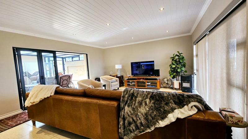 3 Bedroom Property for Sale in Monte Christo Western Cape